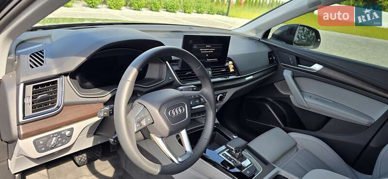 Внедорожник / Кроссовер Audi Q5 2023 в Луцке