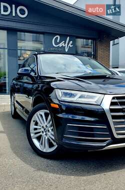 Внедорожник / Кроссовер Audi Q5 2018 в Киеве