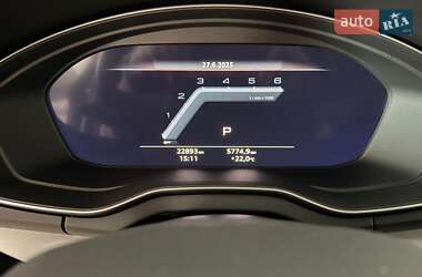 Внедорожник / Кроссовер Audi Q5 2022 в 