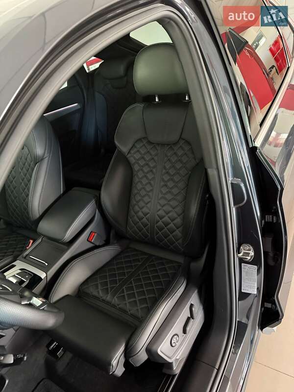 Внедорожник / Кроссовер Audi Q5 2022 в Черкассах