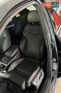 Внедорожник / Кроссовер Audi Q5 2022 в 