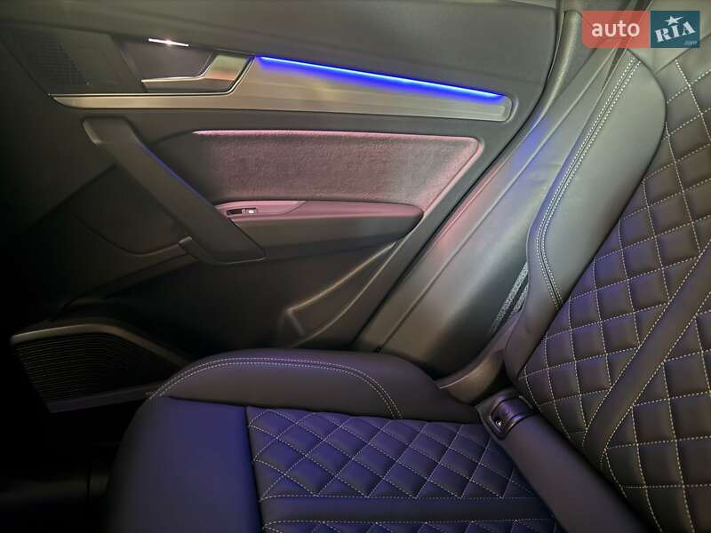 Внедорожник / Кроссовер Audi Q5 2022 в Черкассах