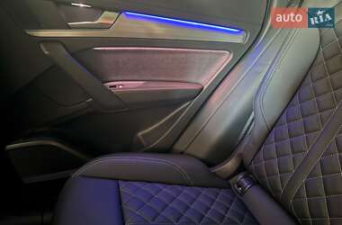 Внедорожник / Кроссовер Audi Q5 2022 в 