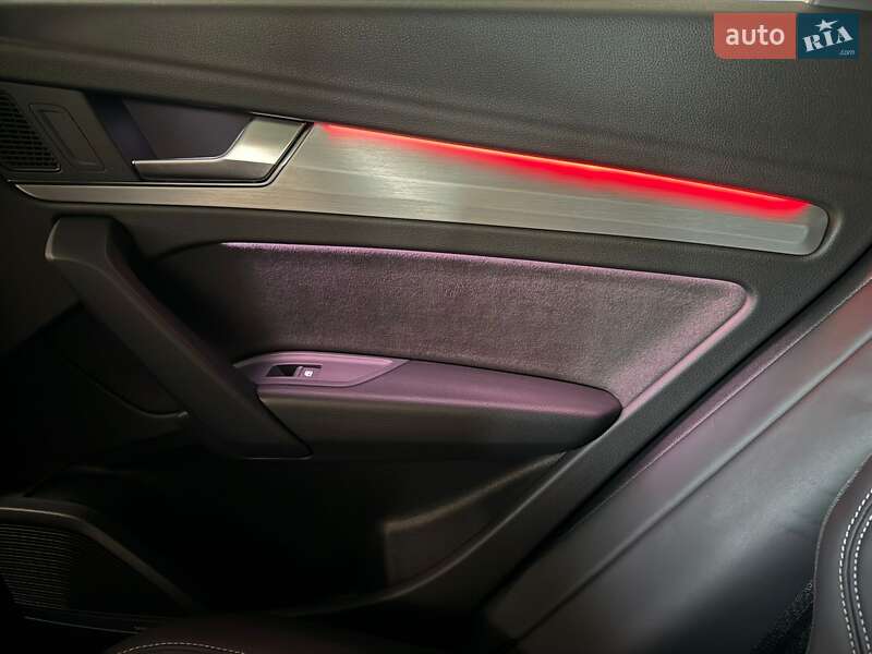 Внедорожник / Кроссовер Audi Q5 2022 в Черкассах
