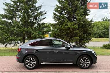 Внедорожник / Кроссовер Audi Q5 2022 в 