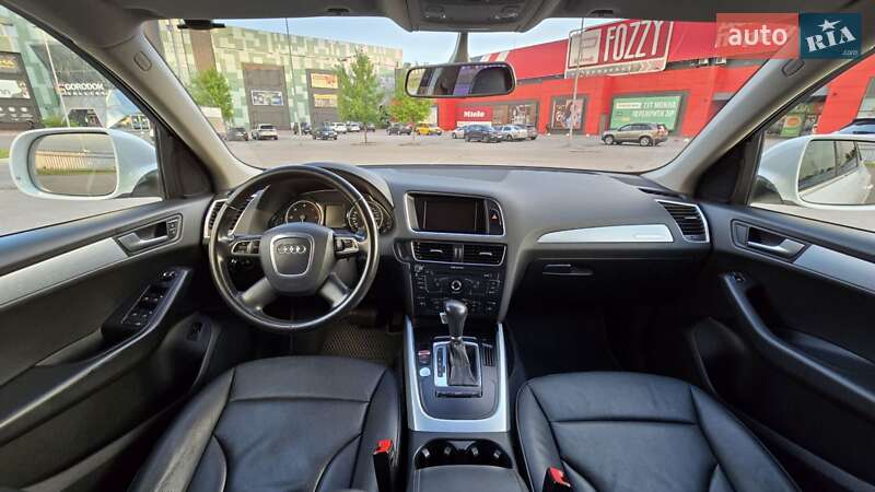 Внедорожник / Кроссовер Audi Q5 2011 в Киеве