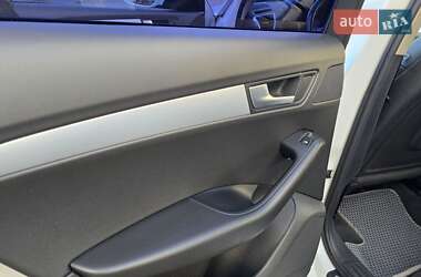 Внедорожник / Кроссовер Audi Q5 2011 в 