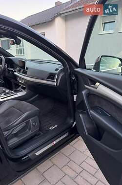 Внедорожник / Кроссовер Audi Q5 2018 в 