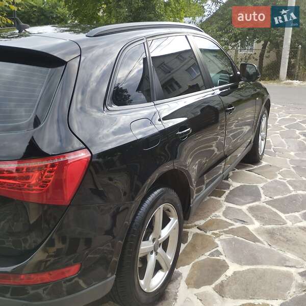Позашляховик / Кросовер Audi Q5 2010 в Кам'янці-Бузькій
