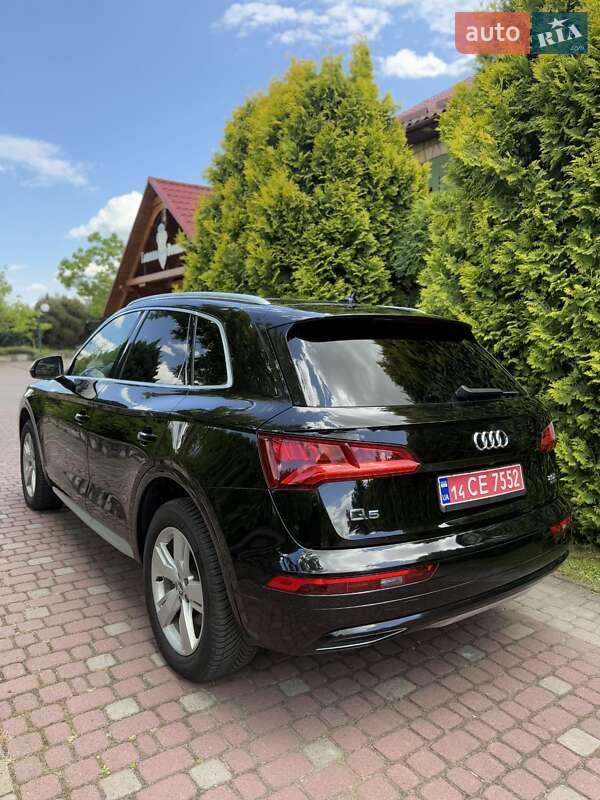 Внедорожник / Кроссовер Audi Q5 2018 в Львове