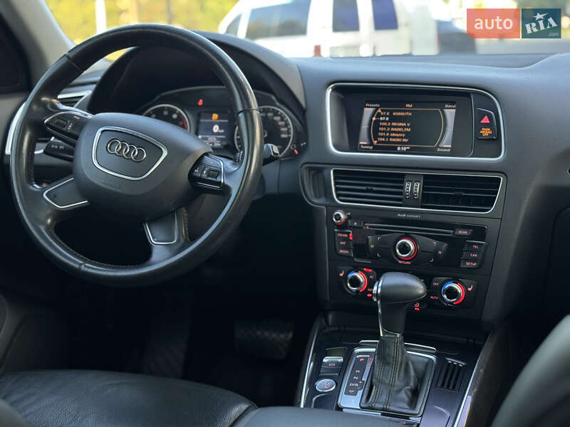 Внедорожник / Кроссовер Audi Q5 2013 в Ужгороде