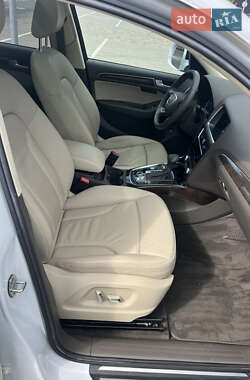 Позашляховик / Кросовер Audi Q5 2013 в 