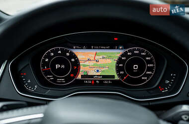 Внедорожник / Кроссовер Audi Q5 2018 в 
