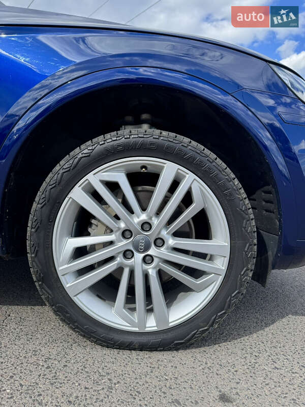 Внедорожник / Кроссовер Audi Q5 2018 в Луцке
