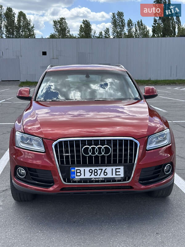 Внедорожник / Кроссовер Audi Q5 2014 в Решетиловке
