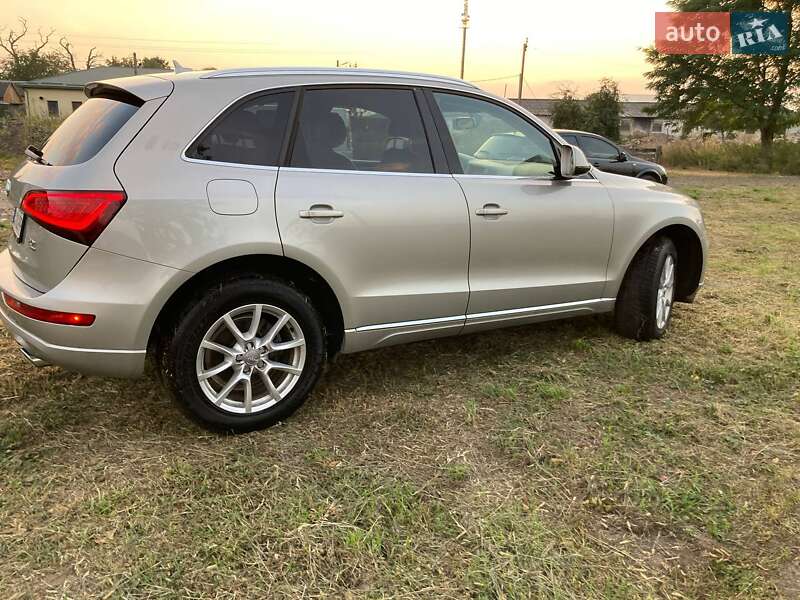 Внедорожник / Кроссовер Audi Q5 2012 в Львове