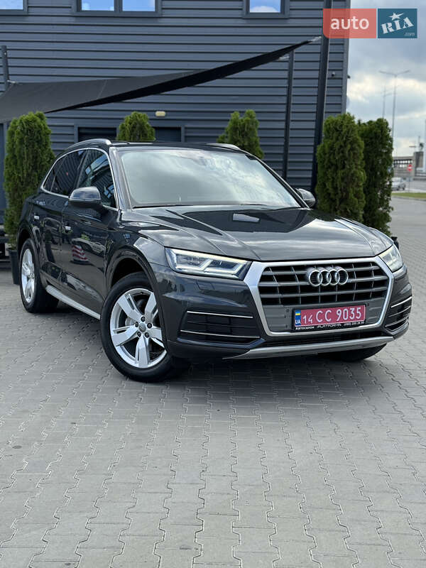 Внедорожник / Кроссовер Audi Q5 2019 в Киеве