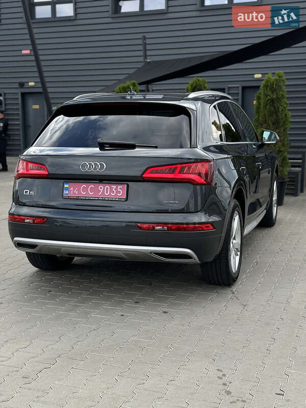 Внедорожник / Кроссовер Audi Q5 2019 в Киеве