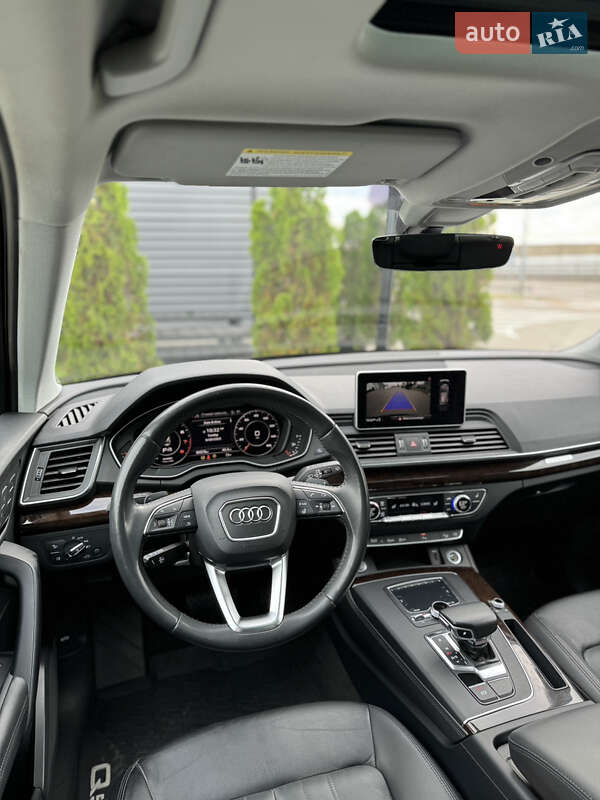 Внедорожник / Кроссовер Audi Q5 2019 в Киеве