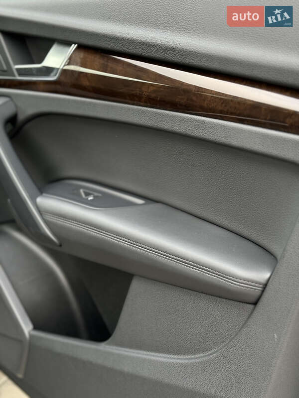 Внедорожник / Кроссовер Audi Q5 2019 в Киеве