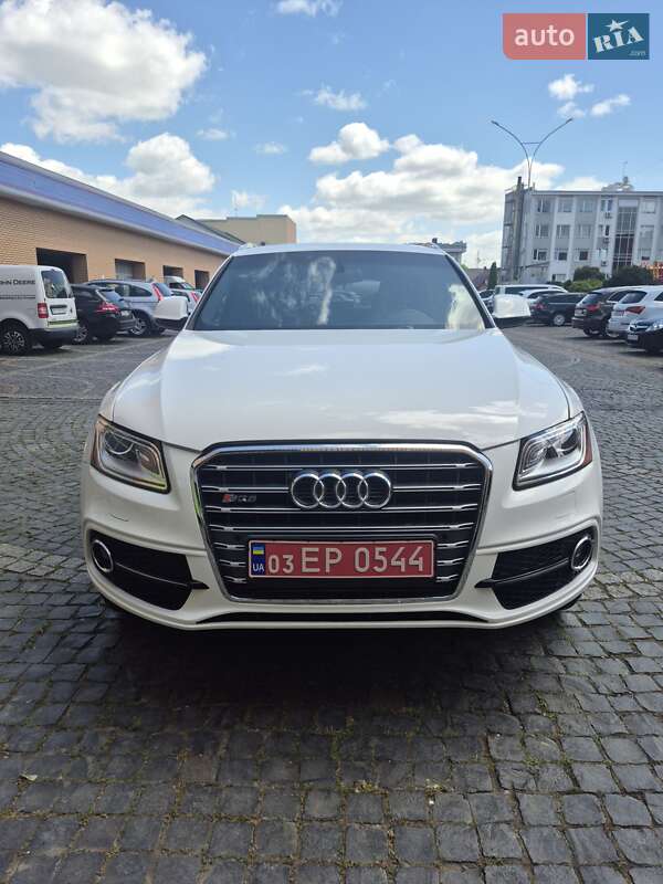 Позашляховик / Кросовер Audi Q5 2017 в Луцьку