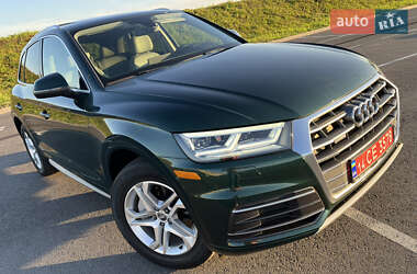 Внедорожник / Кроссовер Audi Q5 2017 в 