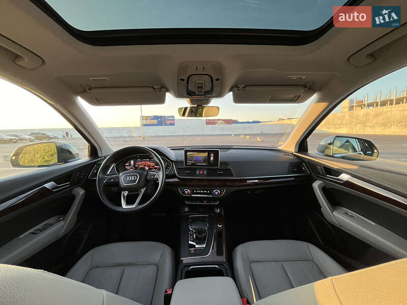 Внедорожник / Кроссовер Audi Q5 2017 в Львове