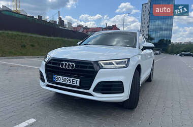 Внедорожник / Кроссовер Audi Q5 2018 в 