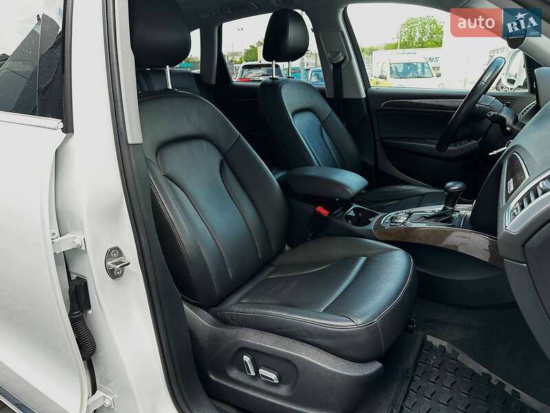 Внедорожник / Кроссовер Audi Q5 2015 в Луцке
