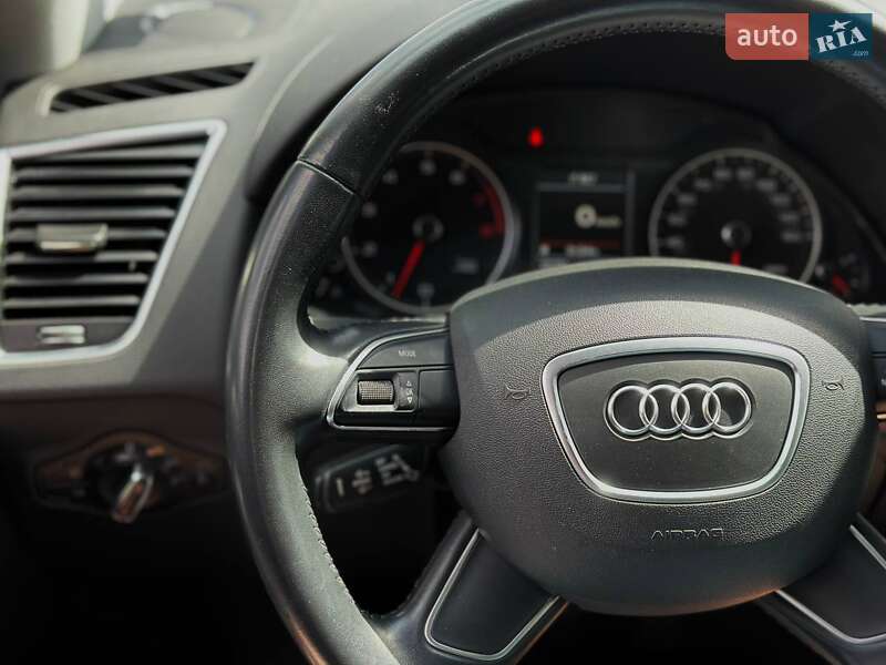 Внедорожник / Кроссовер Audi Q5 2015 в Луцке