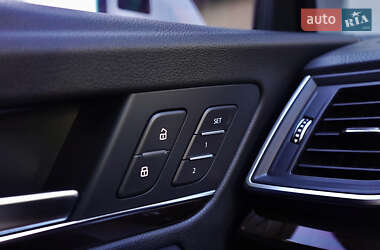 Внедорожник / Кроссовер Audi Q5 2018 в 