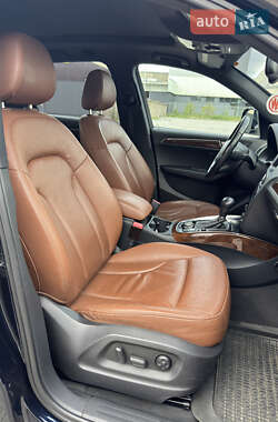 Внедорожник / Кроссовер Audi Q5 2011 в 