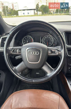 Внедорожник / Кроссовер Audi Q5 2011 в 