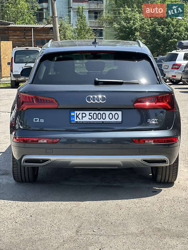 Внедорожник / Кроссовер Audi Q5 2018 в Запорожье