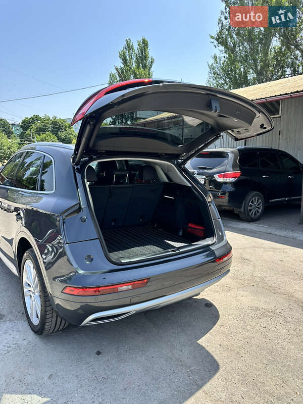 Внедорожник / Кроссовер Audi Q5 2018 в Запорожье