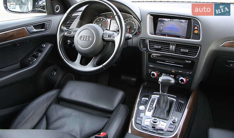 Внедорожник / Кроссовер Audi Q5 2015 в Львове