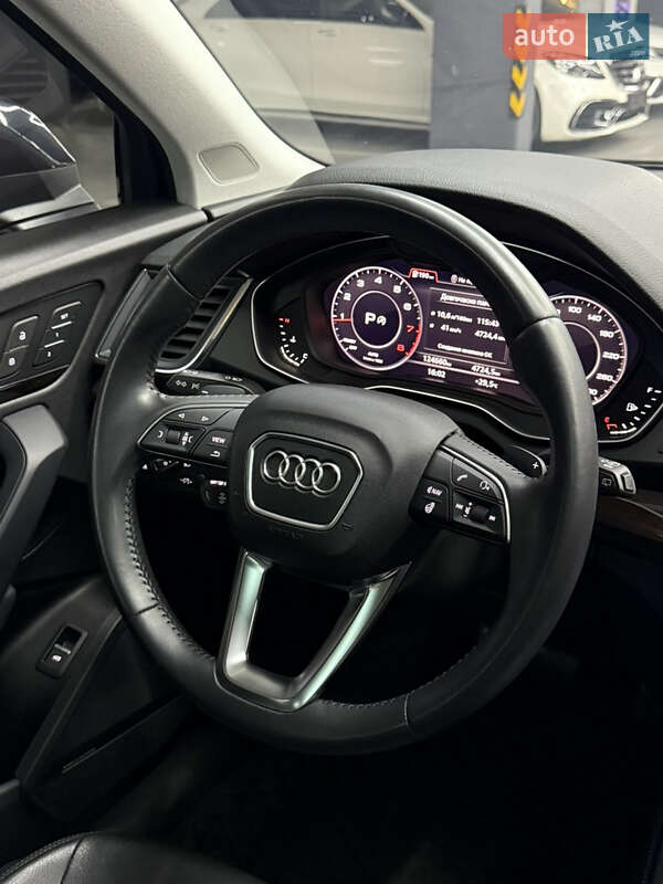Внедорожник / Кроссовер Audi Q5 2019 в Одессе