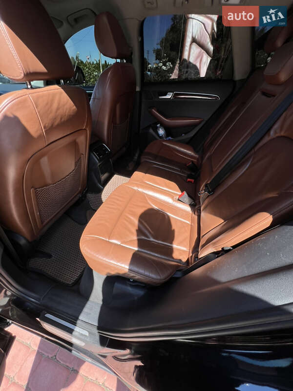 Позашляховик / Кросовер Audi Q5 2009 в Тростянці