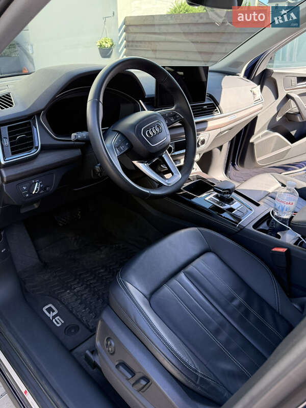 Внедорожник / Кроссовер Audi Q5 2023 в Львове