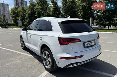 Внедорожник / Кроссовер Audi Q5 2023 в 