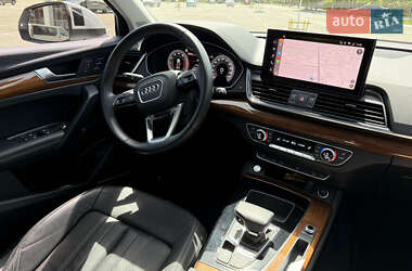 Внедорожник / Кроссовер Audi Q5 2023 в 