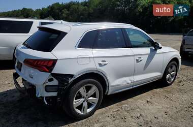Внедорожник / Кроссовер Audi Q5 2018 в 