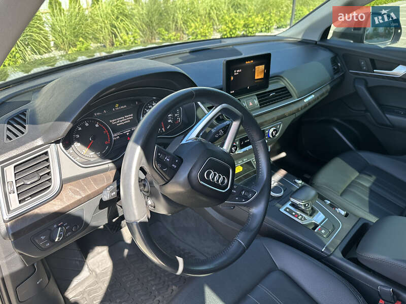 Внедорожник / Кроссовер Audi Q5 2020 в Луцке