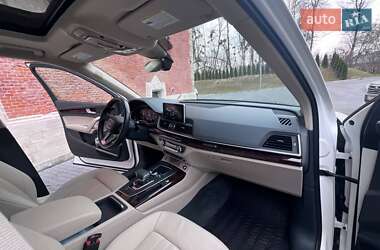 Внедорожник / Кроссовер Audi Q5 2018 в 