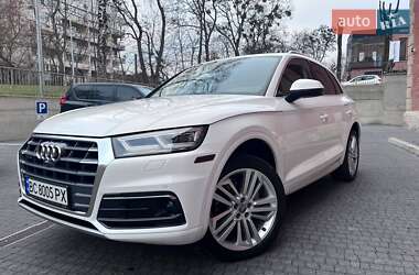 Внедорожник / Кроссовер Audi Q5 2018 в 