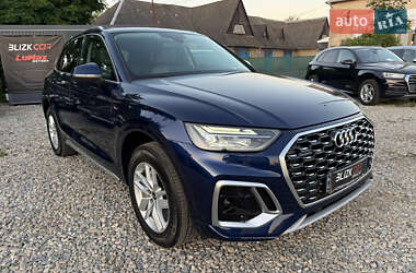 Внедорожник / Кроссовер Audi Q5 2022 в 