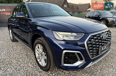 Внедорожник / Кроссовер Audi Q5 2022 в 