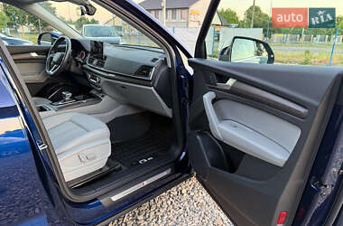 Внедорожник / Кроссовер Audi Q5 2022 в 