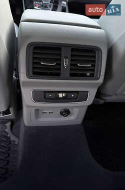 Внедорожник / Кроссовер Audi Q5 2022 в 