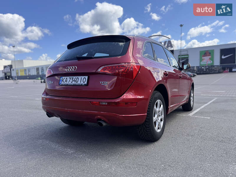 Позашляховик / Кросовер Audi Q5 2011 в Києві